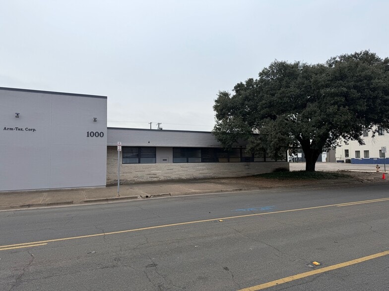 1000 Columbus Ave, Waco, TX for lease - Building Photo - Image 1 of 6
