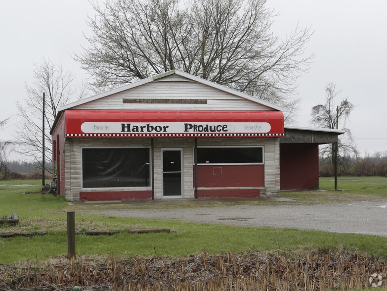 2416 E Huron Rd, Au Gres, MI for sale - Building Photo - Image 3 of 23