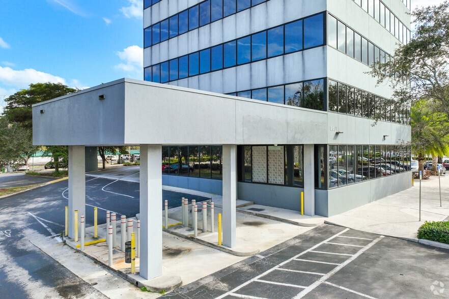 1401 N University Dr, Coral Springs, FL for lease - Building Photo - Image 3 of 10