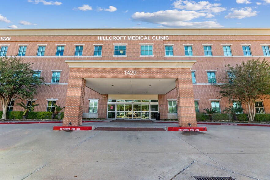 1429 Tx-6, Sugar Land, TX à louer - Photo du bâtiment - Image 2 de 14