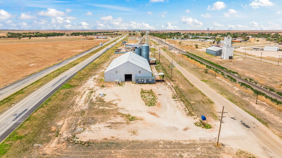 6464 US-84, Anton, TX à vendre - Photo du bâtiment - Image 3 de 53
