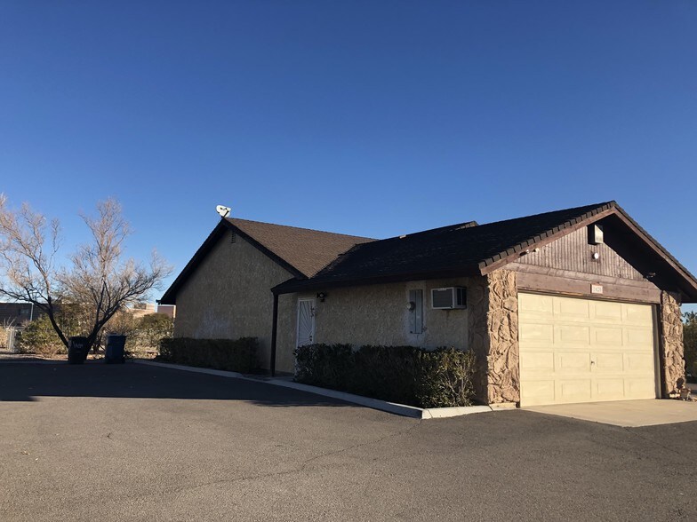 1620 E Serene Ave, Las Vegas, NV à vendre - Photo du bâtiment - Image 3 de 16
