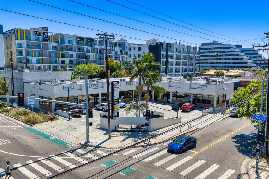 10020-10036 Venice Blvd, Culver City, CA for lease - Building Photo - Image 2 of 10