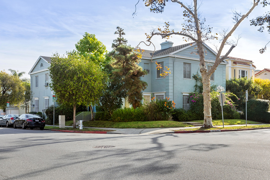 168 N Arnaz Dr, Beverly Hills, CA for sale - Building Photo - Image 1 of 1