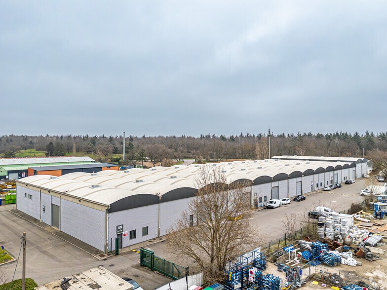 9 Rue Du Dauphiné, Saint-Priest à louer - Photo principale - Image 1 de 36