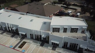 Plus de détails pour 400 River Pointe Dr, Conroe, TX - Bureau/Commerce de détail à louer