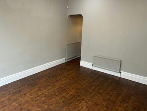 910 Ecclesall Rd, Sheffield for lease Interior Photo- Image 2 of 4