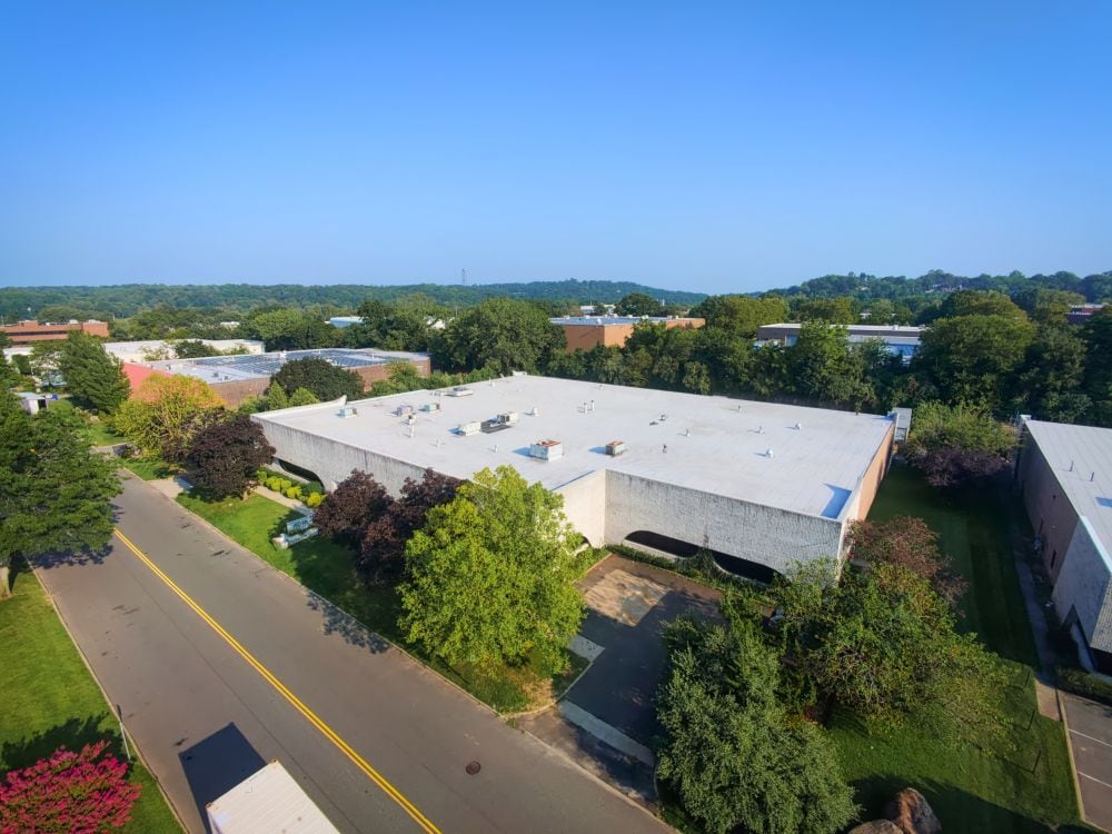 40 Seaview Blvd, Port Washington, NY for lease Primary Photo- Image 1 of 6