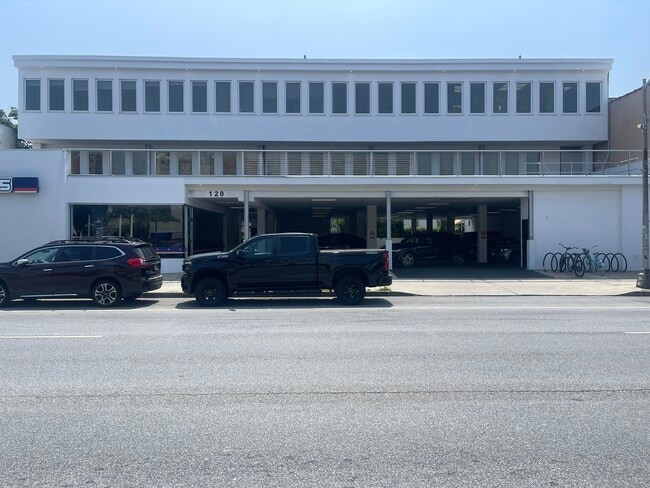 Plus de détails pour 120 W Park Ave, Long Beach, NY - Bureau à vendre