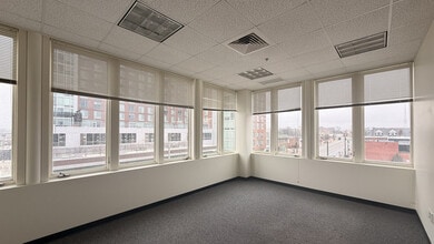 6128 Delmar Blvd, Saint Louis, MO for lease Interior Photo- Image 2 of 4