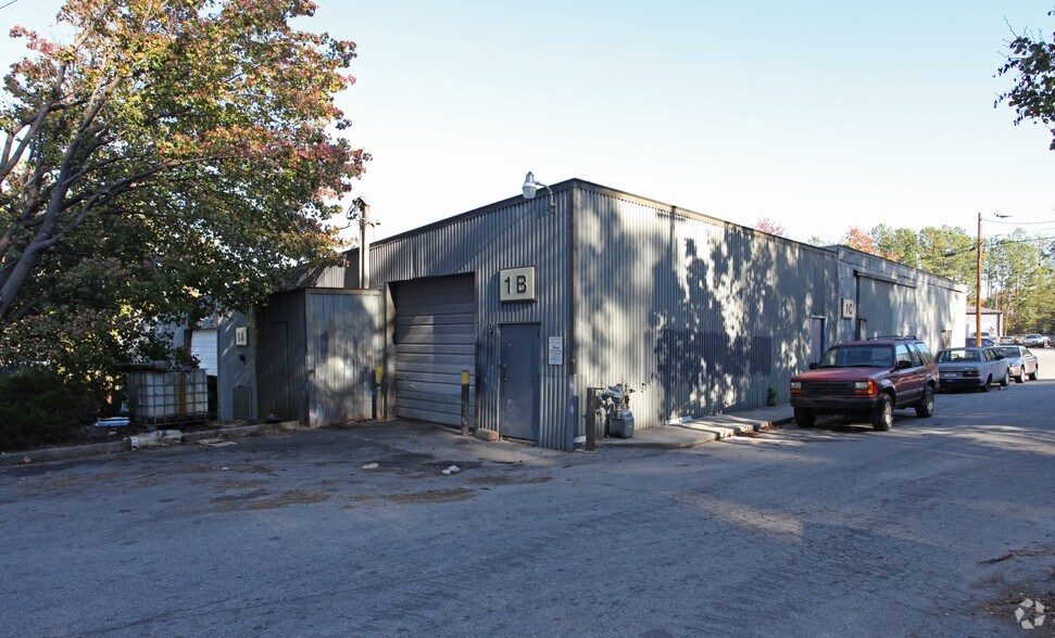 6090 Pinegrove Rd, Riverdale, GA à vendre - Photo du bâtiment - Image 2 de 3