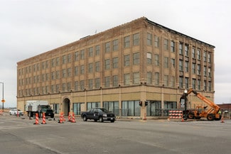 More details for 301 Broadway, Lorain, OH - Retail for Lease
