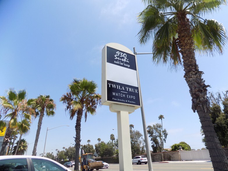 980-982 W Coast Hwy, Newport Beach, CA à louer - Photo du bâtiment - Image 2 de 13