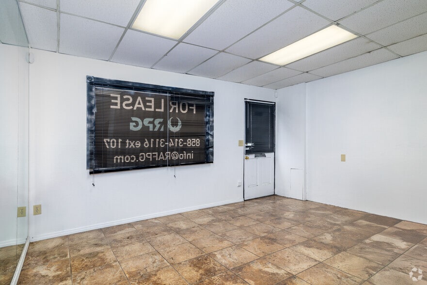 2808-22 State St, Carlsbad, CA for lease - Interior Photo - Image 3 of 22