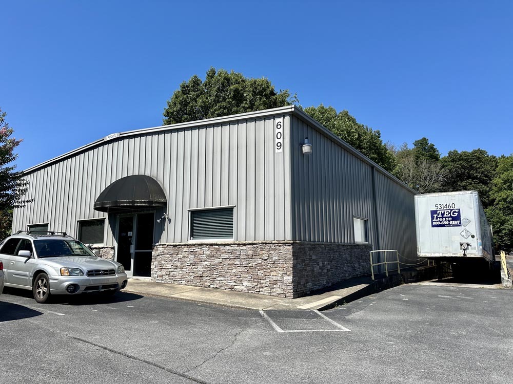 609 Wesinpar Rd, Johnson City, TN for sale Building Photo- Image 1 of 1