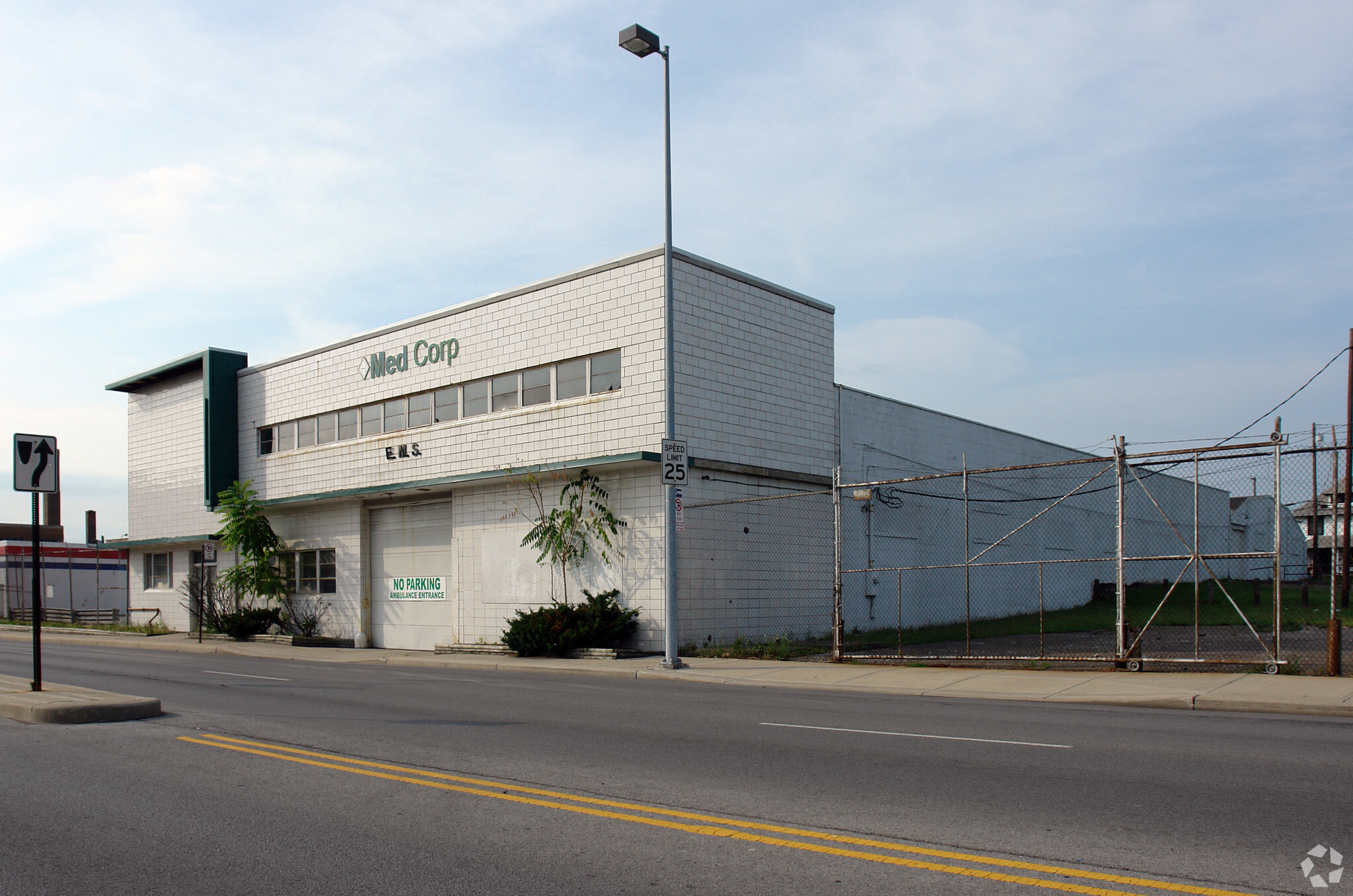 1811 Monroe St, Toledo, OH for sale Primary Photo- Image 1 of 1