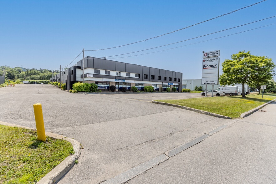 2435 Av Watt, Québec, QC for lease - Building Photo - Image 1 of 7