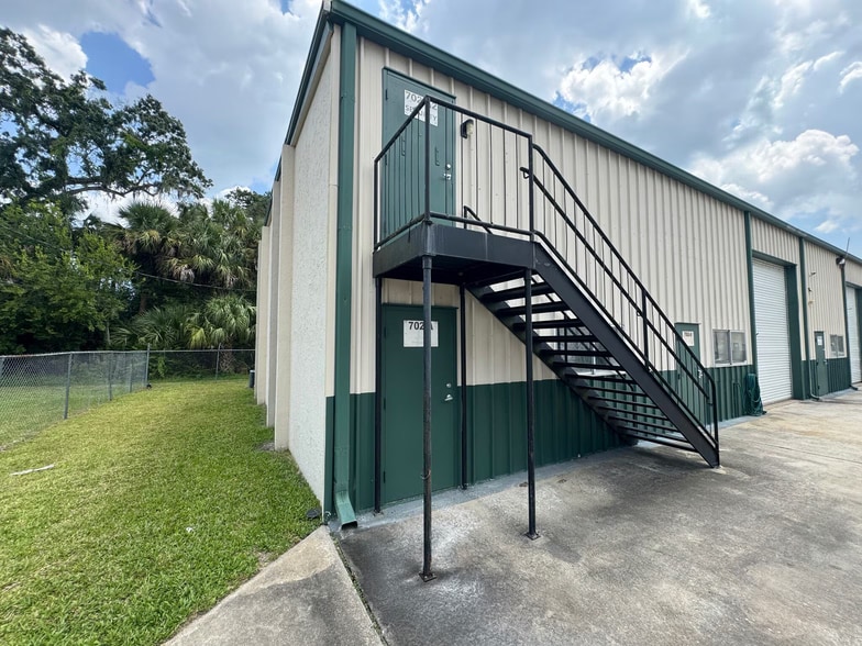 702 W Park Ave, Edgewater, FL for sale - Building Photo - Image 3 of 15