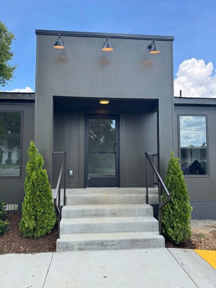 515 6th Ave, Columbia, TN à louer - Photo du bâtiment - Image 3 de 9
