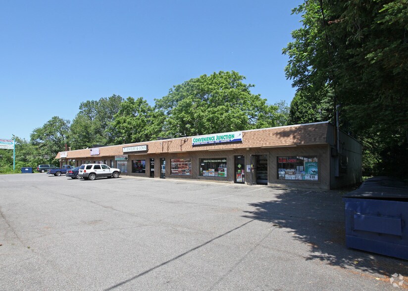 750-760 Boston Post Rd, Milford, CT à louer - Photo du bâtiment - Image 2 de 3