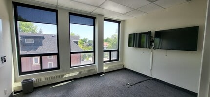 845-851 St Clair Av W, Toronto, ON for lease Interior Photo- Image 2 of 9