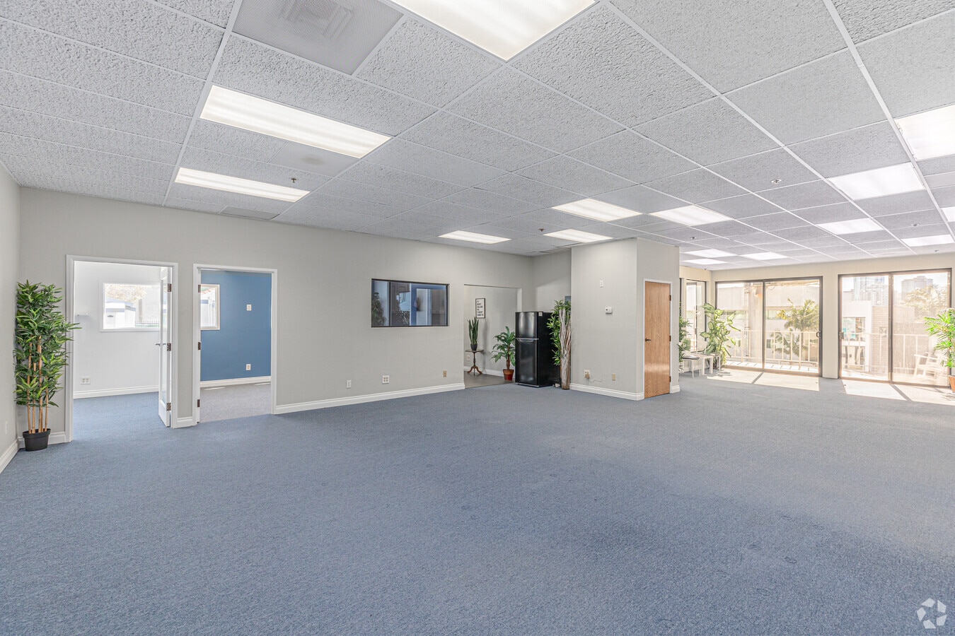 2535 Kettner Blvd, San Diego, CA 92101 - Unité 3C1 -  - Photo intérieure - Image 1 of 8