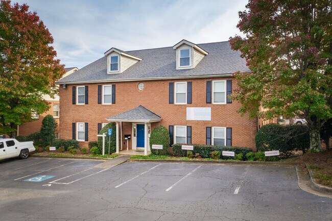 Plus de détails pour 2440 Sandy Plains Rd, Marietta, GA - Bureau à louer