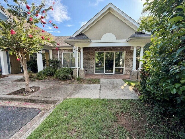 More details for 1618 Mahan Center Blvd, Tallahassee, FL - Office for Sale