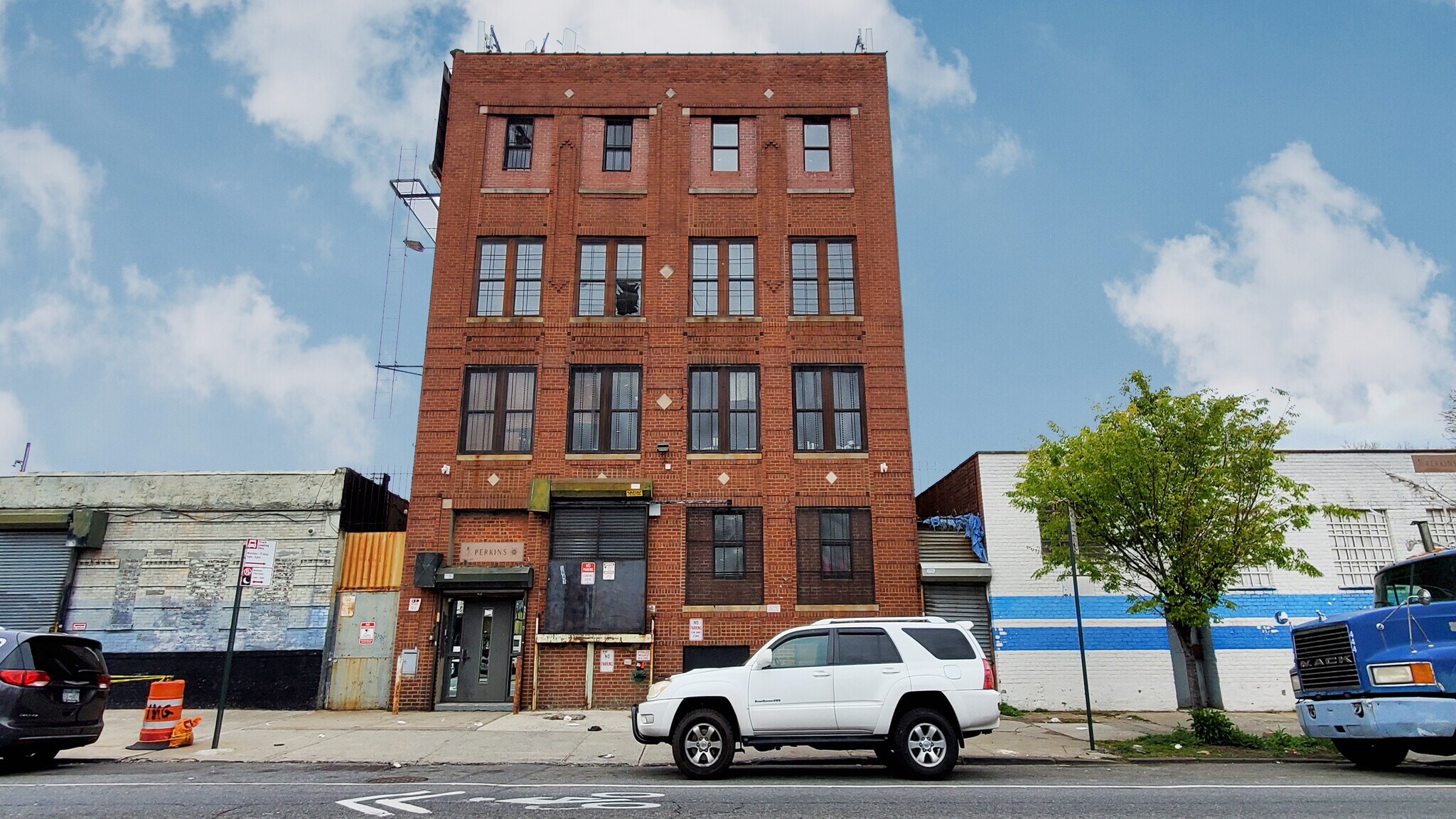 1943 Pitkin Ave, Brooklyn, NY for lease Primary Photo- Image 1 of 17