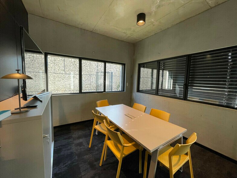 Office in Rillieux-la-Pape for lease - Interior Photo - Image 3 of 7