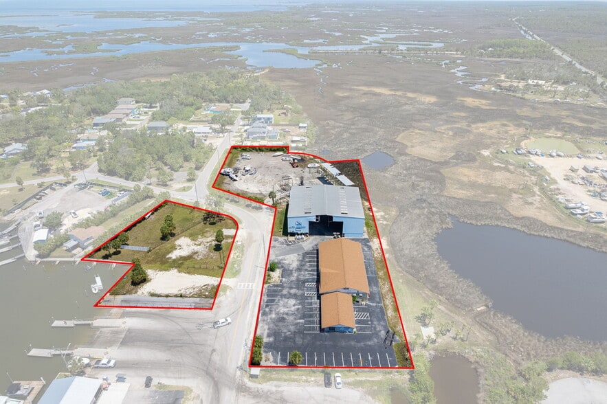 5000 Calienta St, Hernando Beach, FL for sale - Building Photo - Image 2 of 58