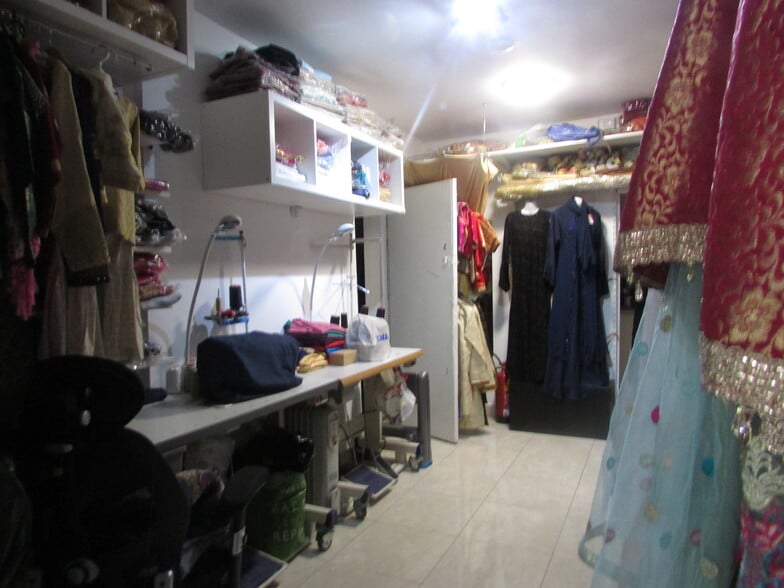 170 Leagrave Rd, Luton à louer - Photo du bâtiment - Image 2 de 15