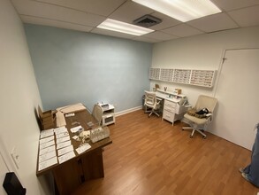 301 Almeria Ave, Coral Gables, FL for lease Interior Photo- Image 1 of 4