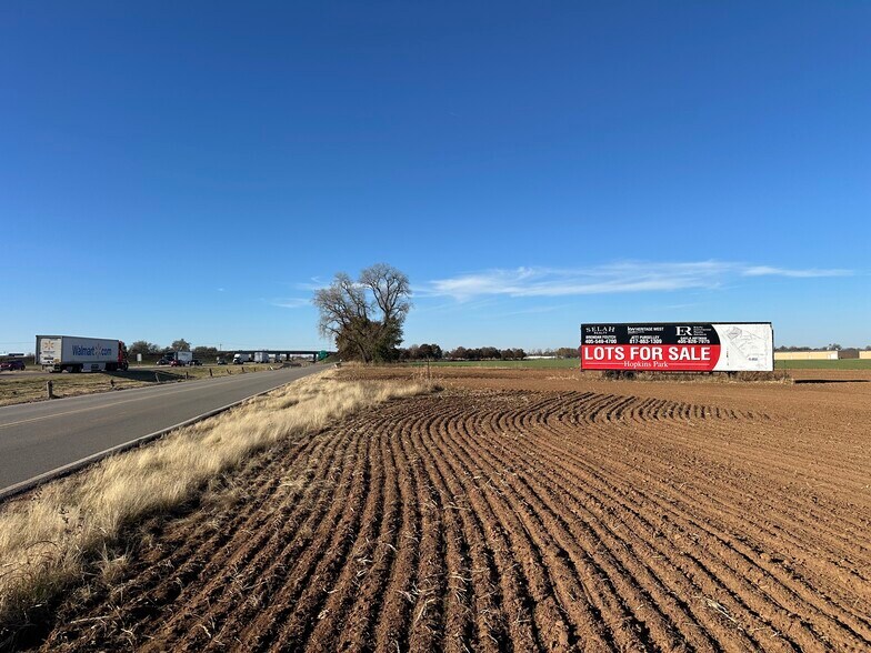 0 airport road, Goldsby, OK à vendre - Photo du bâtiment - Image 2 de 9