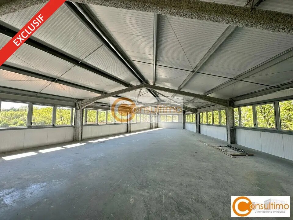 Office in Carbon-Blanc for sale Building Photo- Image 1 of 5