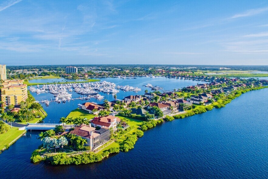 1913 3rd E ave, Palmetto, FL à vendre - Photo du bâtiment - Image 3 de 20