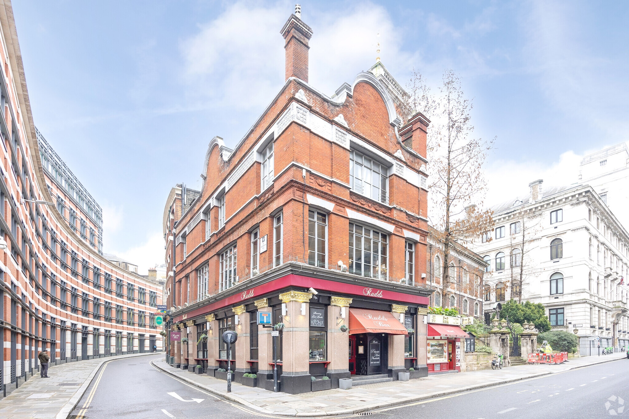 148 Queen Victoria St, London for lease Primary Photo- Image 1 of 4