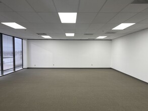 2440 Texas Pky, Missouri City, TX for lease Interior Photo- Image 1 of 4