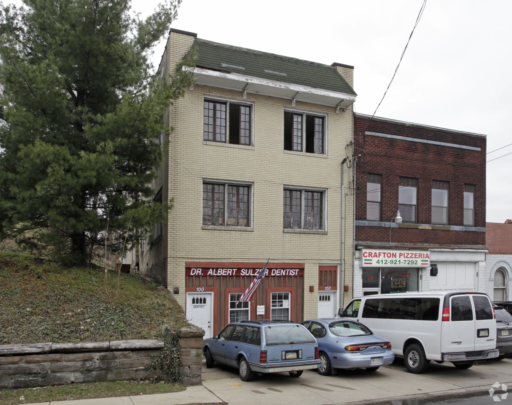 100 Noble Ave, Crafton, PA for lease Primary Photo- Image 1 of 4