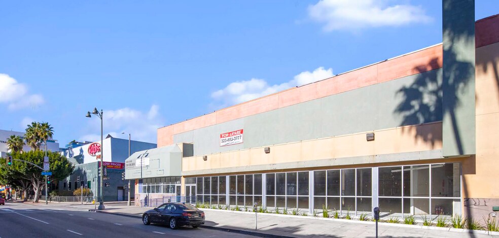 5575 Wilshire Blvd, Los Angeles, CA à louer - Photo du bâtiment - Image 1 de 10