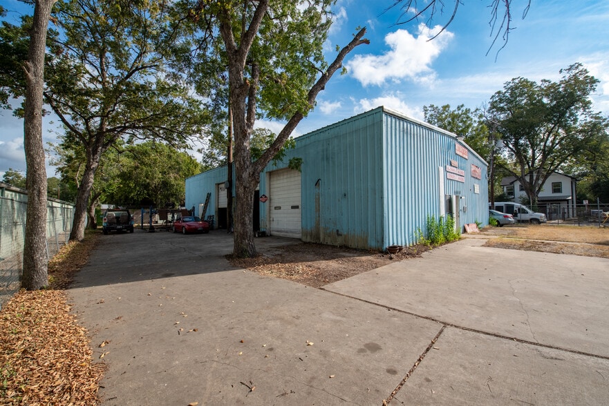 3228 E 5th St, Austin, TX for sale - Building Photo - Image 3 of 22