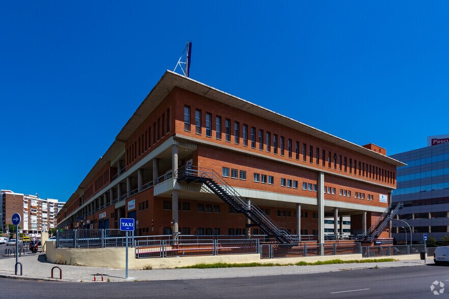 Bureau dans Madrid, Madrid à louer - Photo du bâtiment - Image 1 de 2