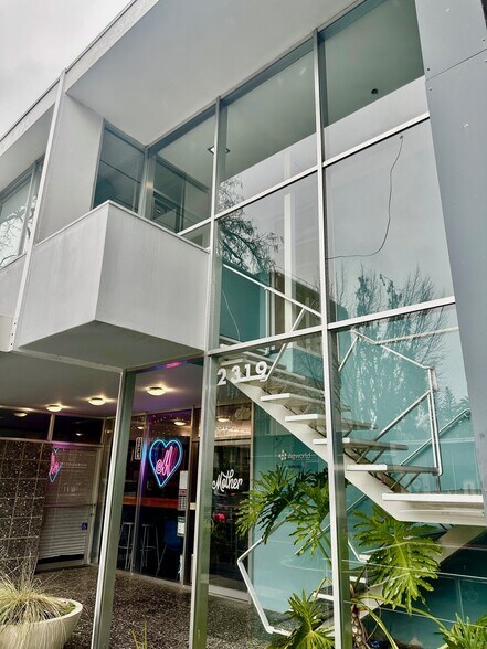 2319 K St, Sacramento, CA à louer - Photo du bâtiment - Image 2 de 4