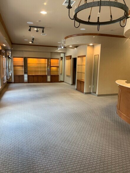 1511 W McDermott Dr, Allen, TX à vendre - Hall d’entrée - Image 2 de 5