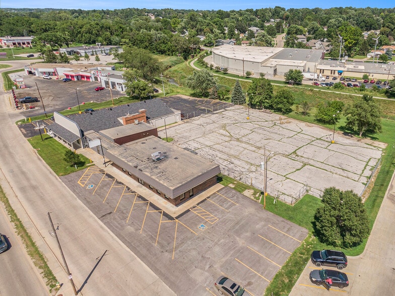 3525 N 90th St, Omaha, NE à vendre - Photo du bâtiment - Image 2 de 26