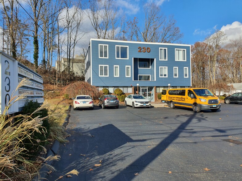 230 E Main St, Branford, CT for sale - Building Photo - Image 1 of 1