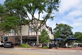 361 Park Ave, Glencoe, IL à louer Photo intérieure- Image 1 de 1