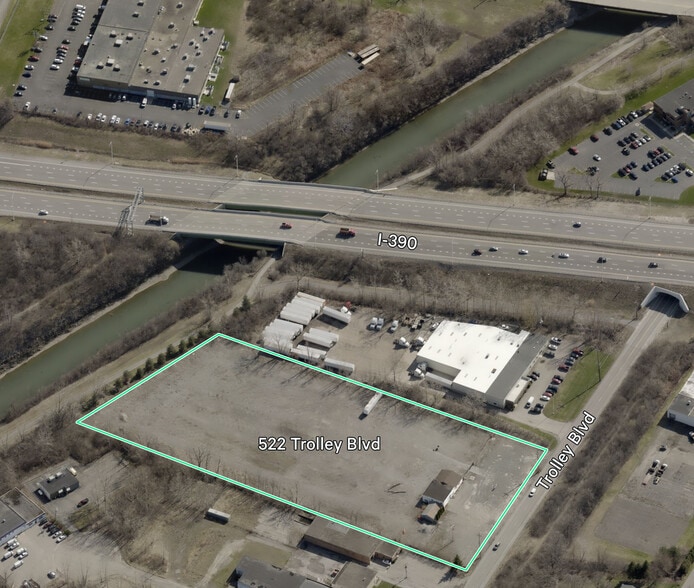 522 Trolley Blvd, Rochester, NY à louer - Photo du bâtiment - Image 1 de 3