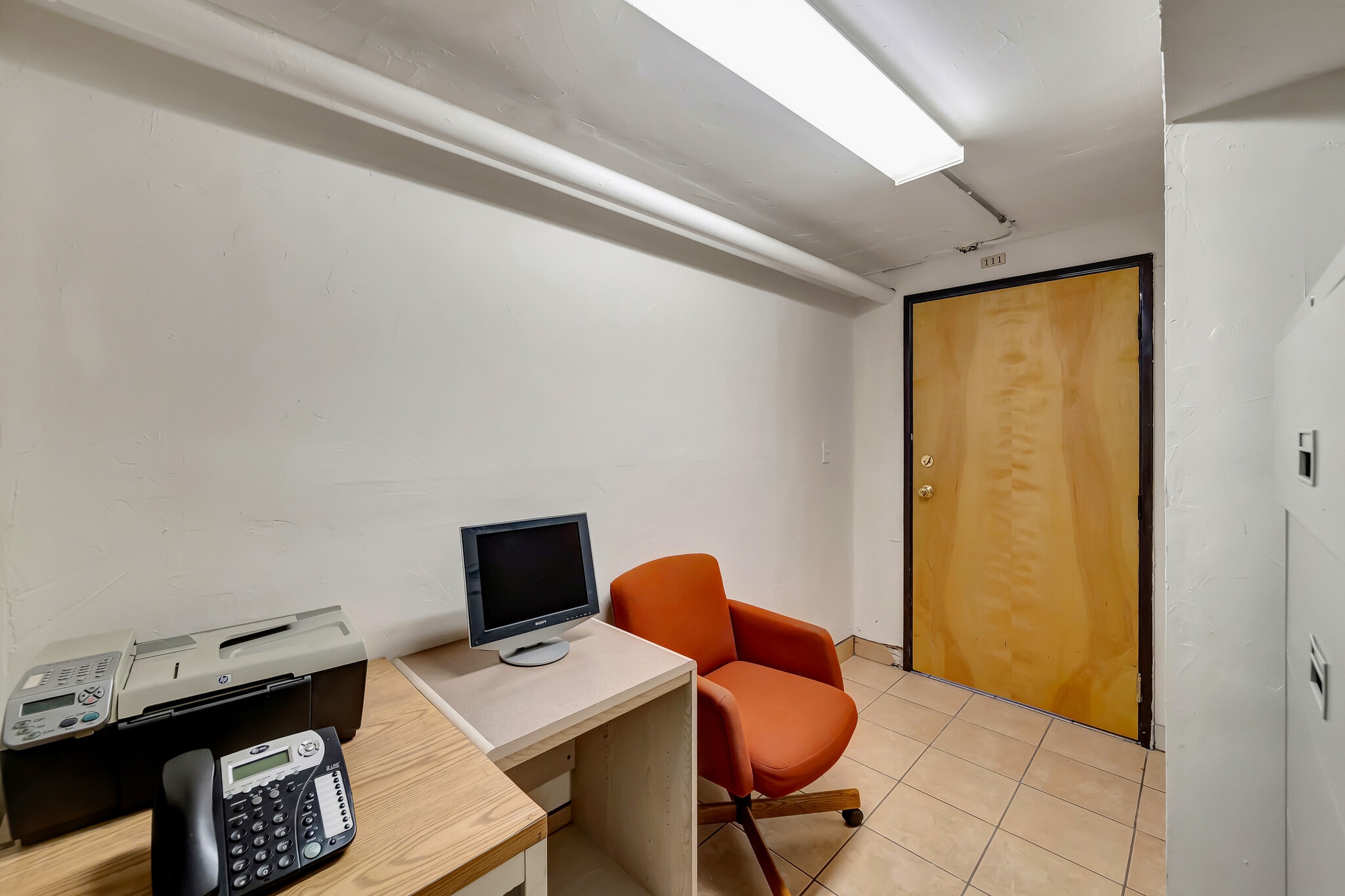 6358-6360 Van Nuys Blvd, Van Nuys, CA for lease Interior Photo- Image 1 of 4