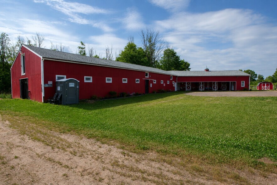 85 East St, East Granby, CT for sale - Building Photo - Image 2 of 24